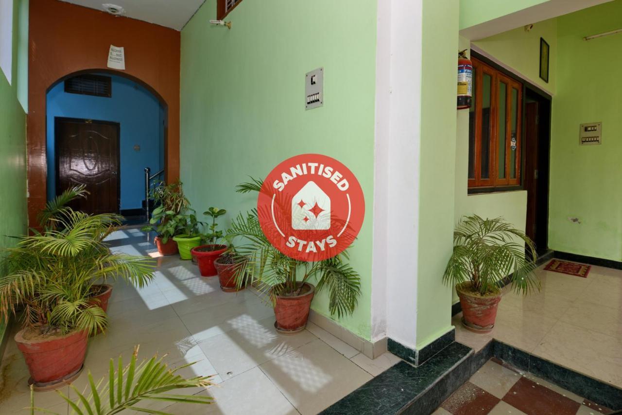 Oyo 4409 Hotel Chaitanya Inn Varanasi Exterior foto