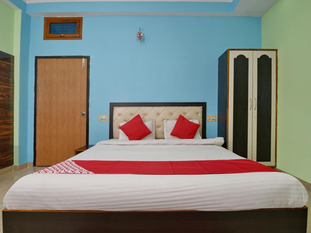 Oyo 4409 Hotel Chaitanya Inn Varanasi Exterior foto